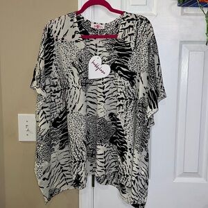 NWT buddy love north tunic